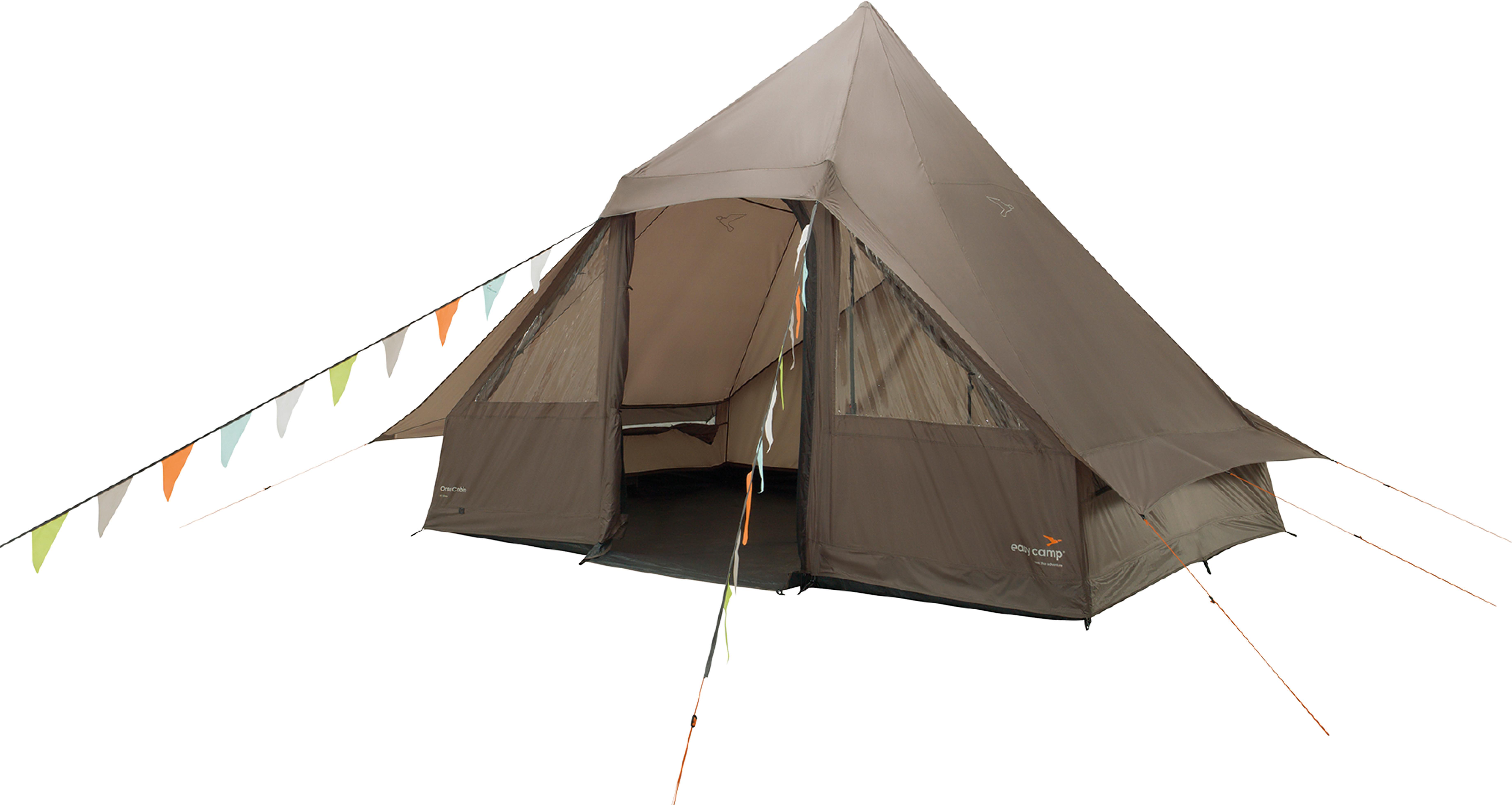 Easy Camp Orsa Cabin Dark Sand kabintelt med vertikale vegger og stor inngang satt opp på campingplass
